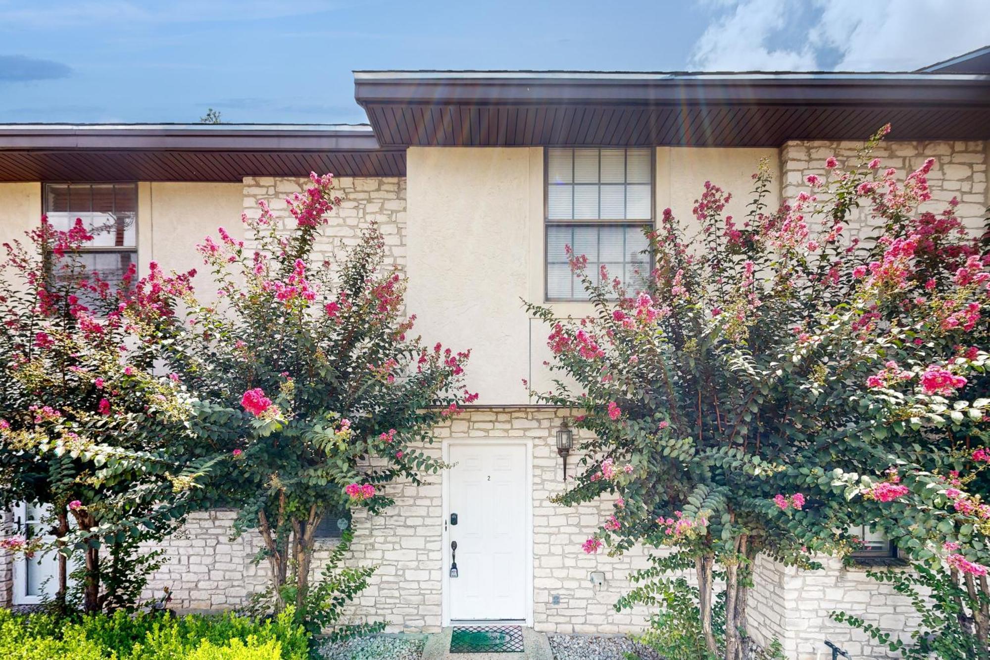 Condo On The Green Canyon Lake Ngoại thất bức ảnh